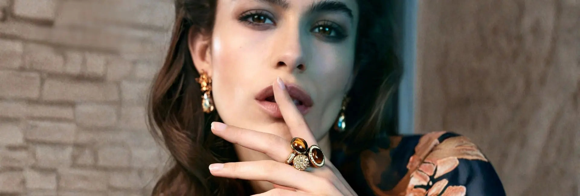 Compliments - Dyrberg/Kern NZ