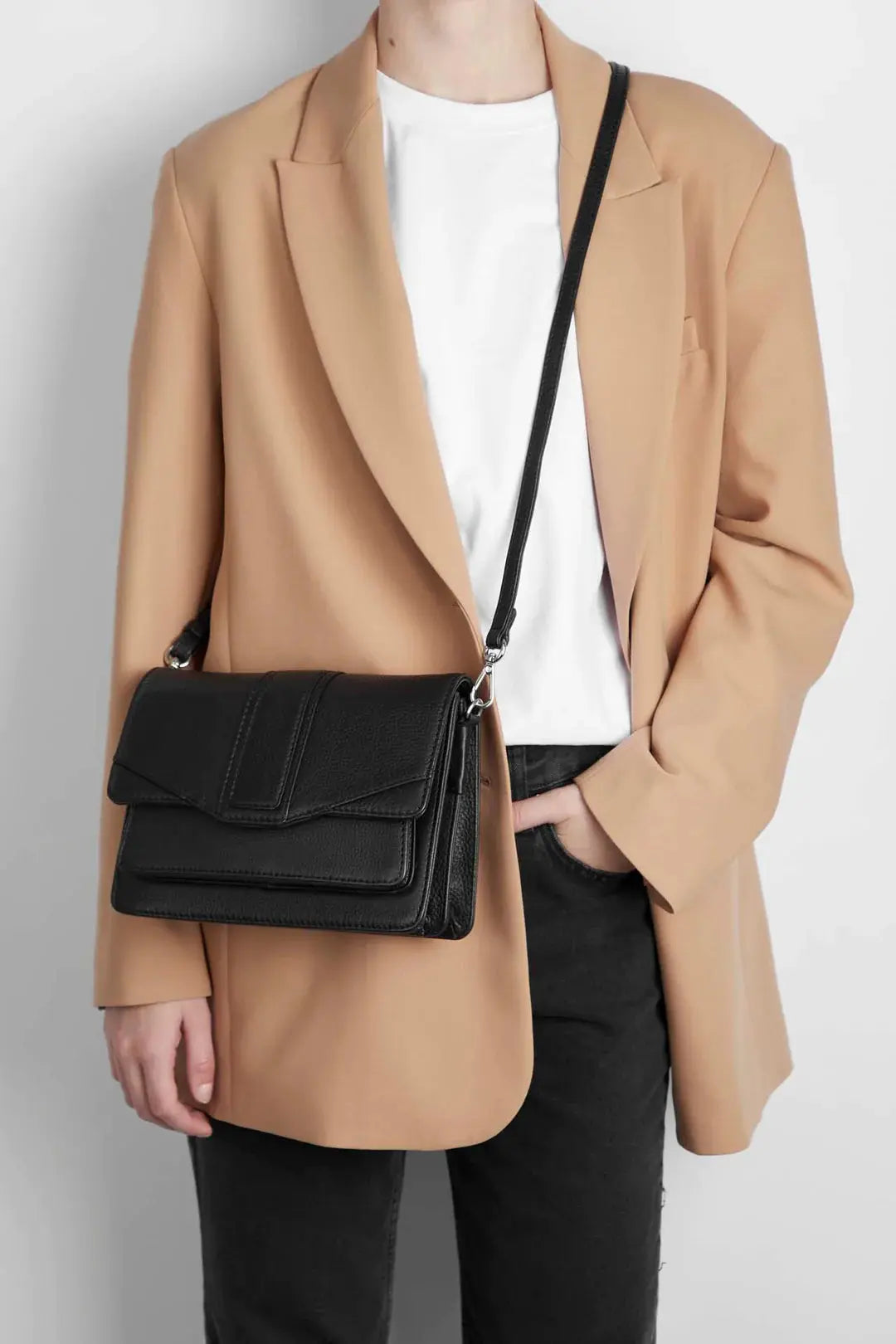 Jane Crossbody Bag, Grain, Black Markberg NZ