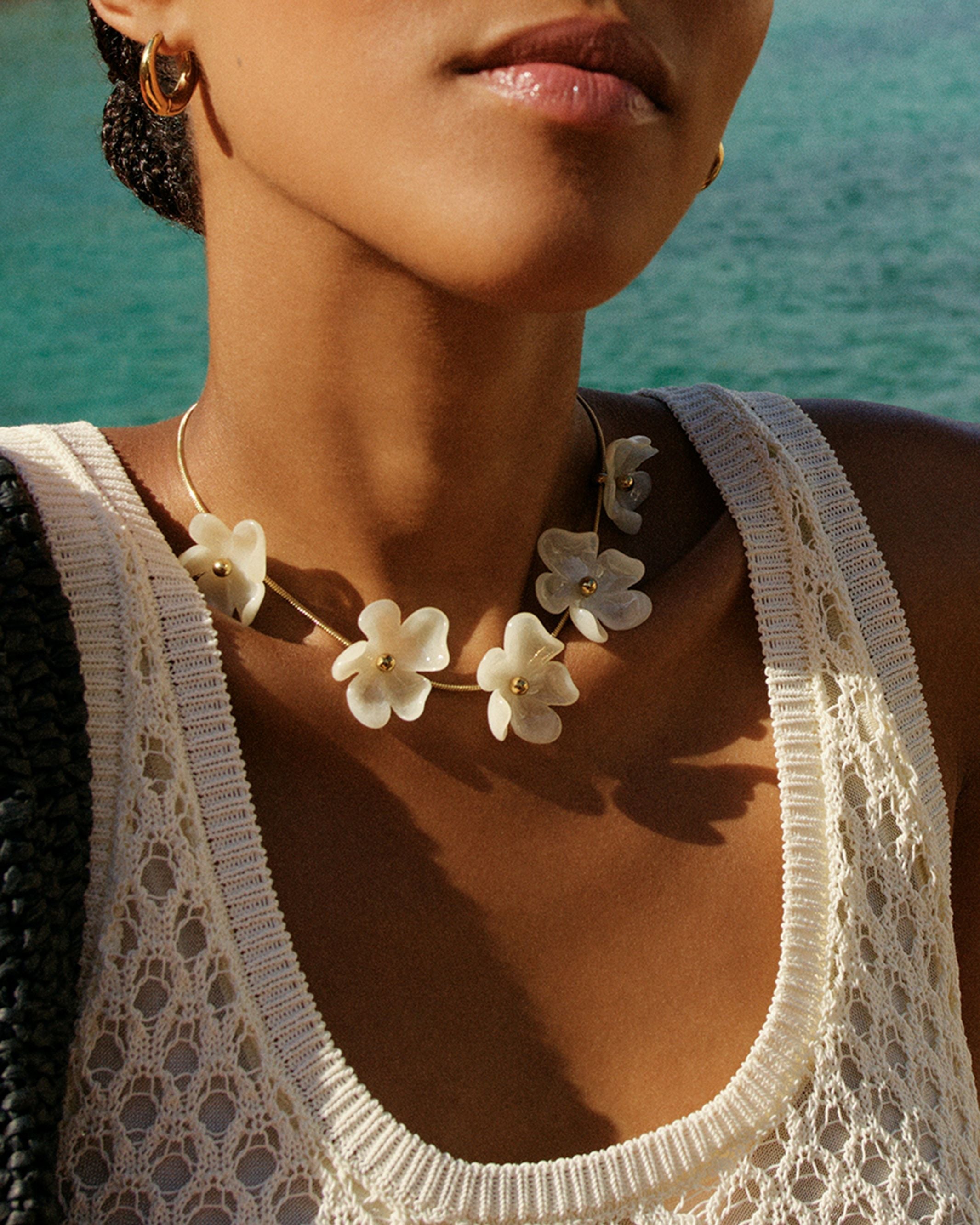 Wildflower Necklace Offwhite Gold EdbladNZ