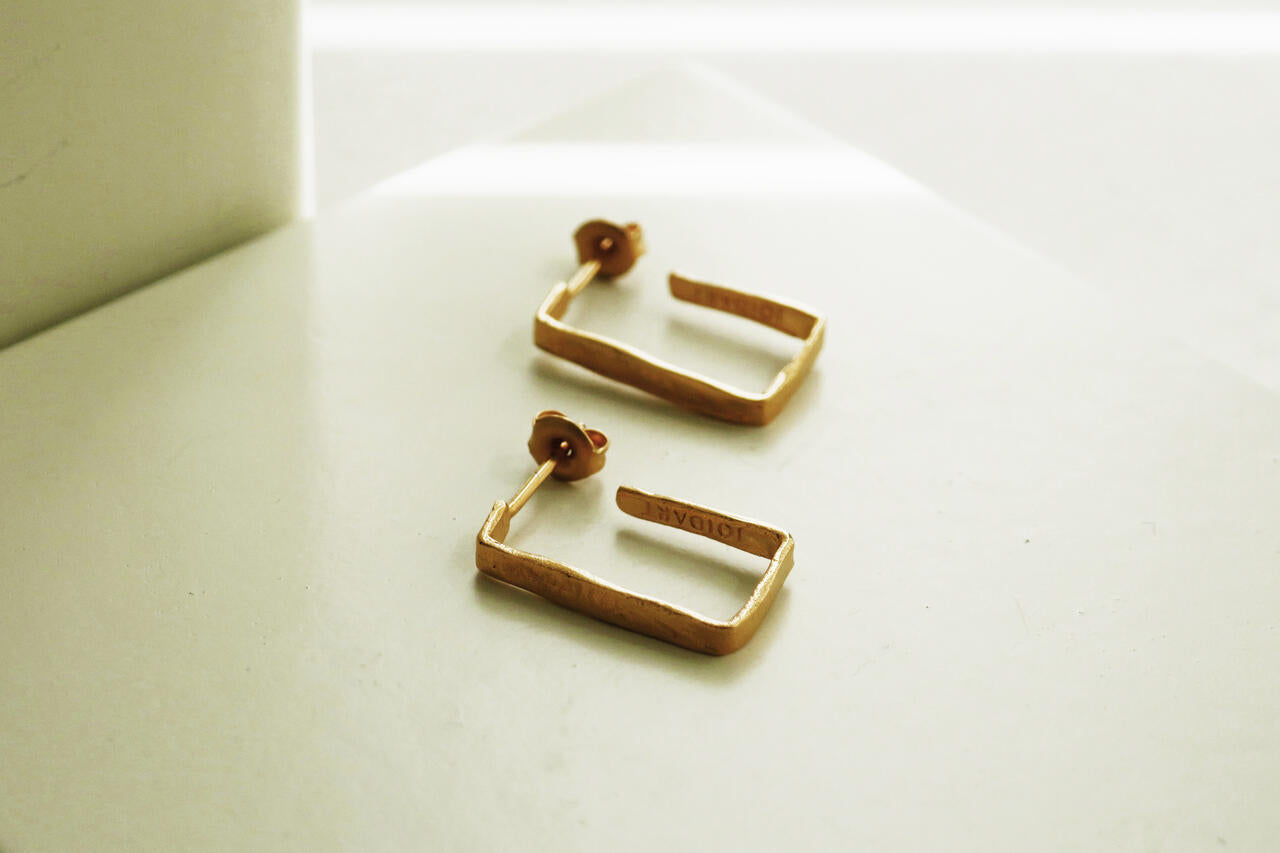 Lignis Gold Thin Hoops Medium