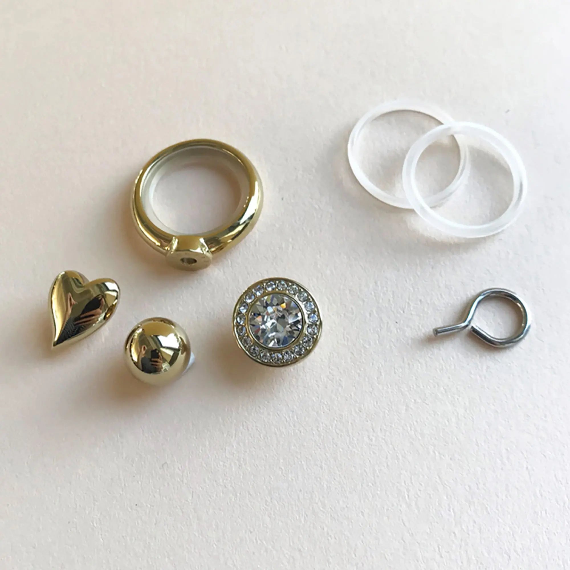 Compliments Ring Set: Shiny Gold Ring + Grace + Essence + Passion. - Dyrberg/Kern NZ