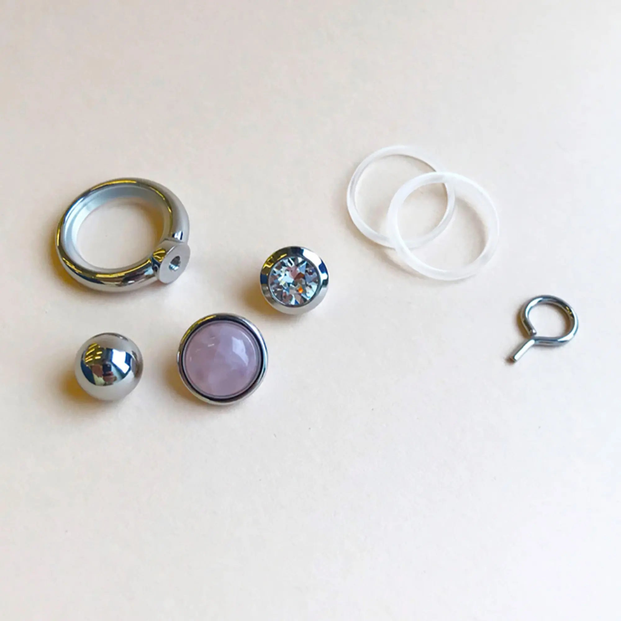 Compliments Ring Set: Shiny Silver Ring + Essence + Strength + Sence. - Dyrberg/Kern NZ