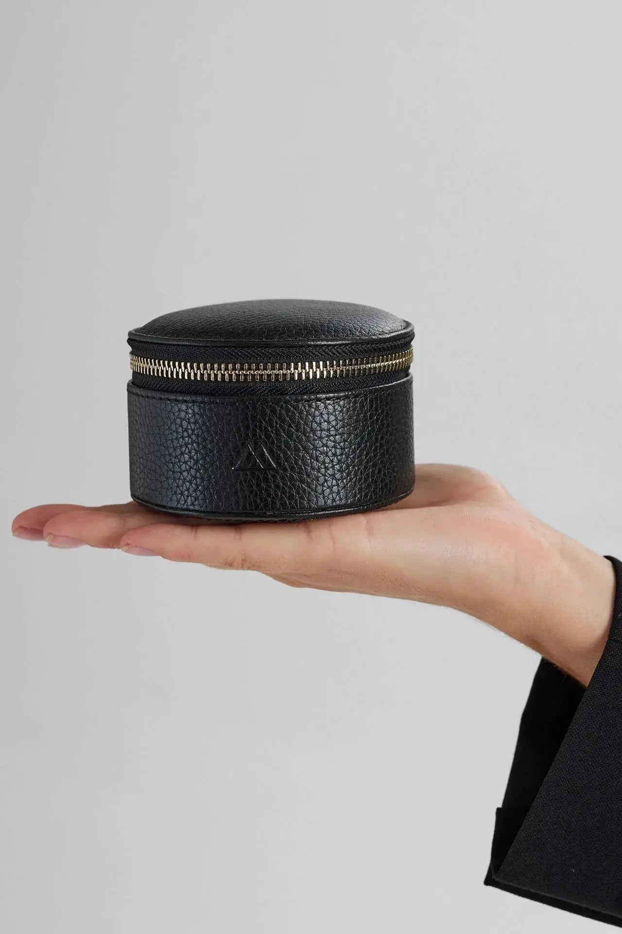 Lova Jewellery Box, L, Grain Bright Gold - Dyrberg/Kern NZ