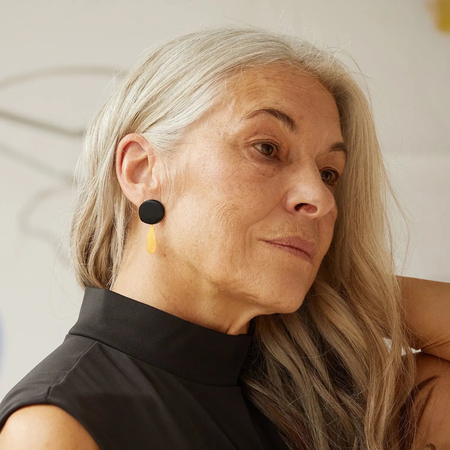 Miro Gold Earrings Black Drop Large - Dyrberg/Kern NZ