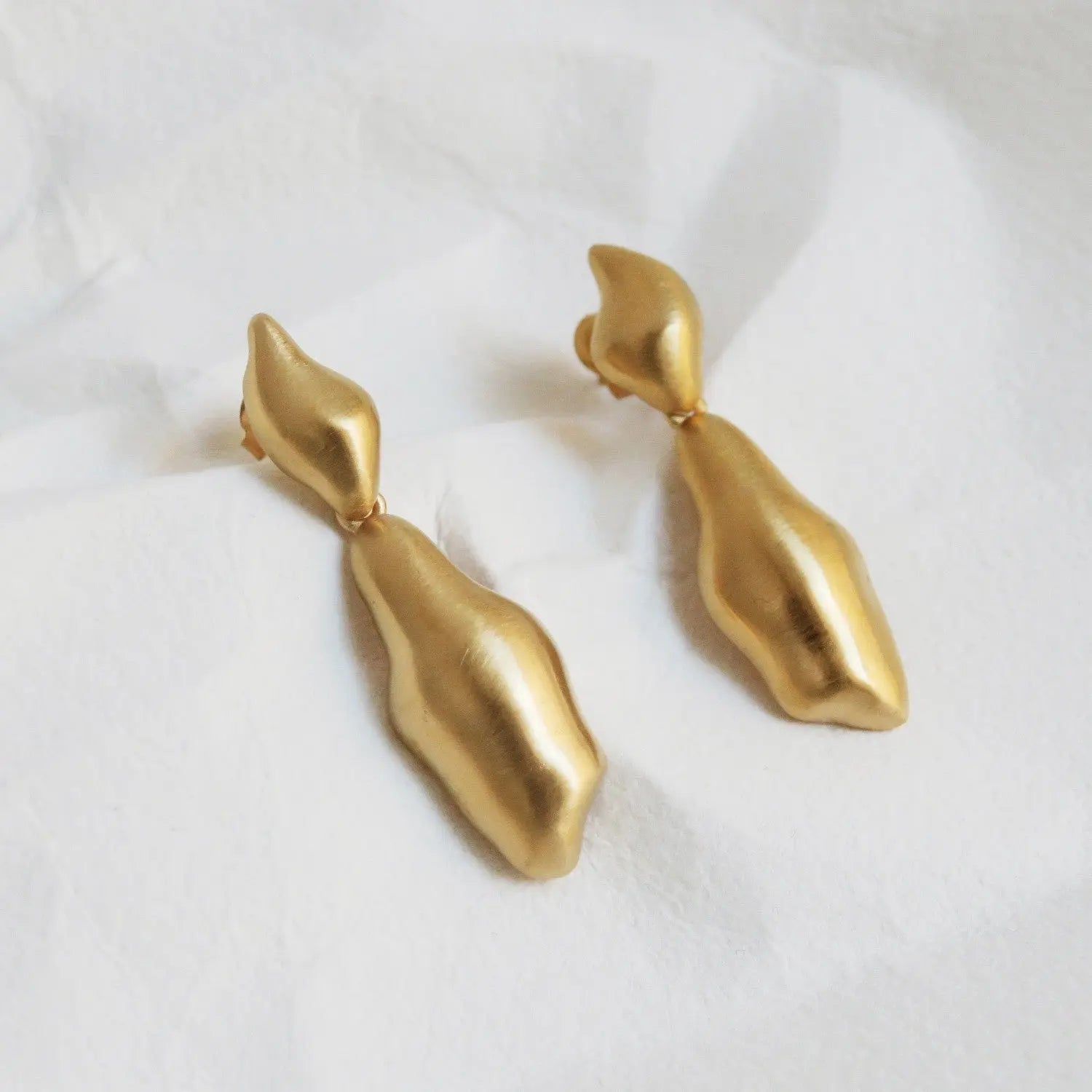Dali Gold Earrings Large - Soft Forms Dyrberg/Kern NZ