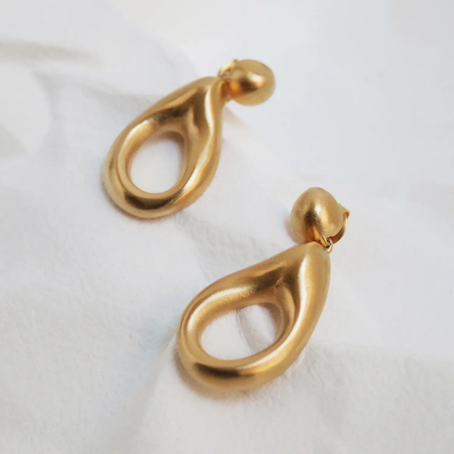 Dali Gold Earrings Large Drop - Angelus Dyrberg/Kern NZ