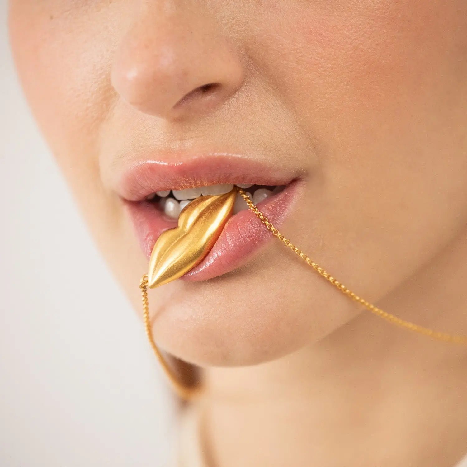 Dali Gold Necklace - Face of Mae West Dyrberg/Kern NZ