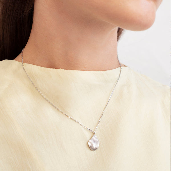 Onaria Small Silver Necklace