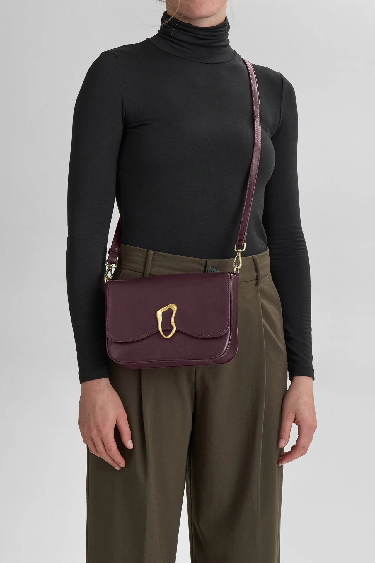 Morgana Cross. Bag, Antique, Burgundy w/Brushed Gold - Dyrberg/Kern NZ